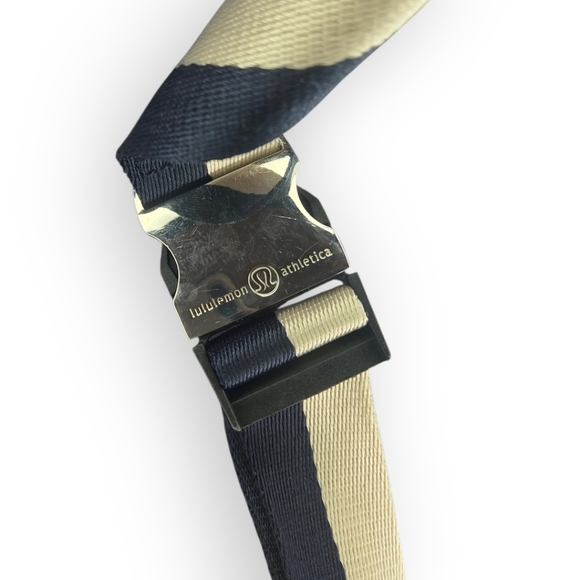 Lululemon Get Rollin’ Yoga Mat Bag 17L Tie Dye Print - Picture 8 of 9